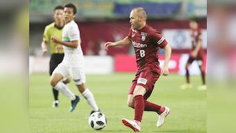 Andres Iniesta makes J-League debut for Vissel Kobe off the bench, unable to prevent loss against Shonan Bellmare
