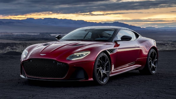 2019 Aston Martin DBS Superleggera is here to rival the Ferrari 812 Superfast