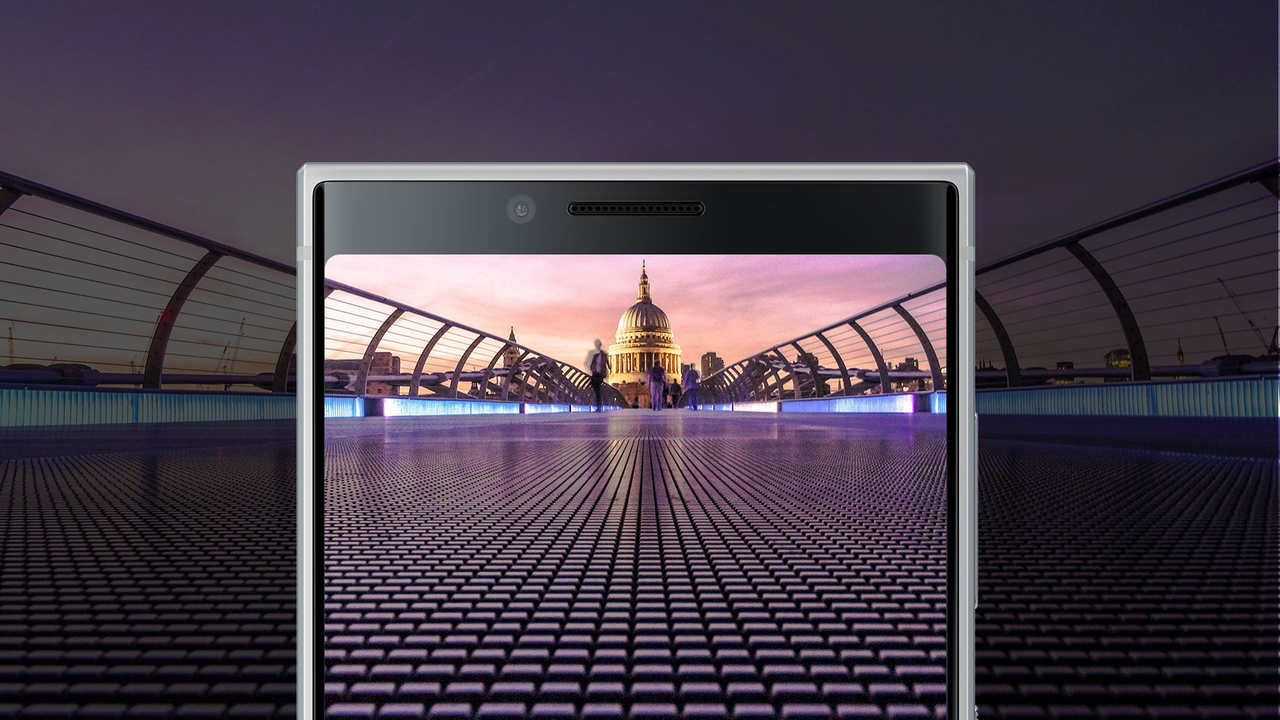 BlackBerry KEY2 with 4.5-inch touch display launches in India at Rs 42,990 BlackBerry KEY2 with 4.5-inch touch display launches in India at Rs 42,990