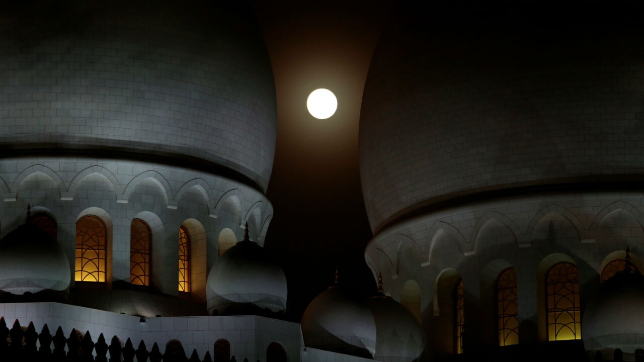 It was visible everywhere. Nobody could escape the 'blood moon,' not even the minarets at the Sheikh Zayed Grand Mosque in Abu Dhabi. Location: United Arab Emirates, Image: Reuters It was visible everywhere. Nobody could escape the 'blood moon,' not even the minarets at the Sheikh Zayed Grand Mosque in Abu Dhabi. Location: United Arab Emirates, Image: Reuters