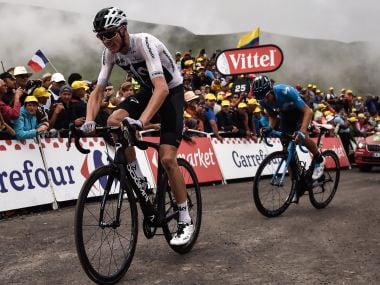   Chris Froome (left) and Mikel Landa drive in the last kilometer of the 17th stage. AFP 