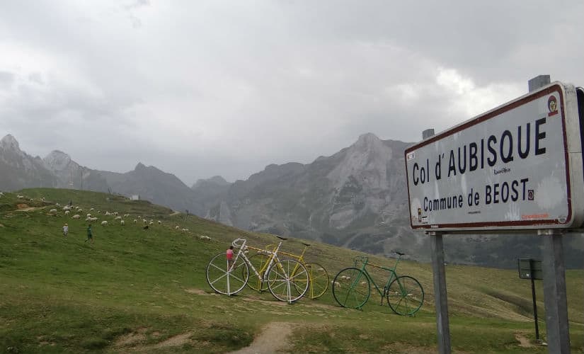 The Col d’Aubisque. Wikimedia Commons: Serge Ottaviani