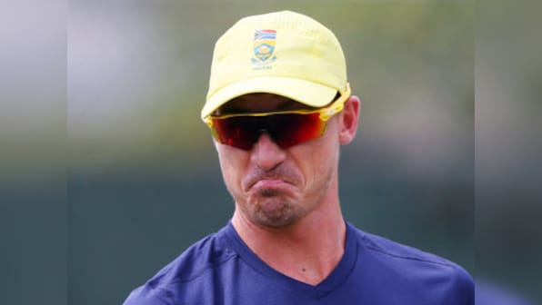 Ian Gould gave Sachin Tendulkar not out en route double century to appease Gwalior crowd, claims Dale Steyn