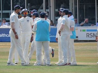 India pacers Ishant Sharma, Umesh Yadav take two wickets apiece as Essex end Day 2 on 237/5, trail by 158