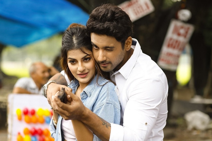 Sanjana Banerjee and Yash Dasgupta in a still from Fidaa. Image via Twitter