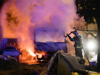 French policeman kills 22-yr-old man in Nantes: Accused officer detained as incident sparks riots across city French policeman kills 22-yr-old man in Nantes: Accused officer detained as incident sparks riots across city