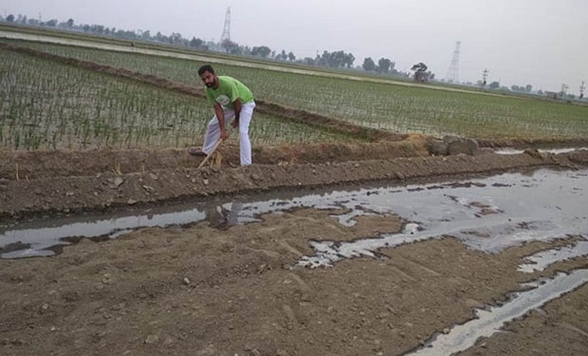 Harsimranjit Brar, from a farming family in Sri Muktsar Sahib, Punjab, feels that farmers need more technical know-how on climate relevant to their situation. State-wise or regional advisories ignore the fact that the characteristics of land differ from area to area. Image Courtesy: Harsimranjit Brar