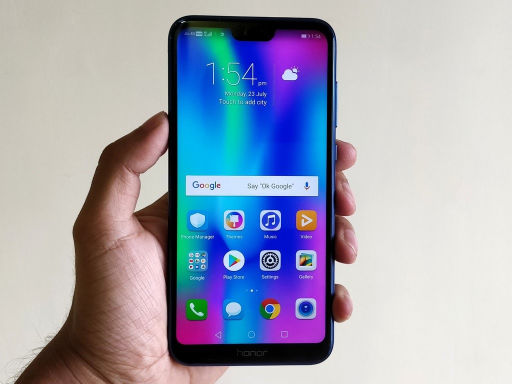 The Honor 9N looks almost identical to the Huawei P20 Lite. Image: tech2/Shomik Sen Bhattacharjee
