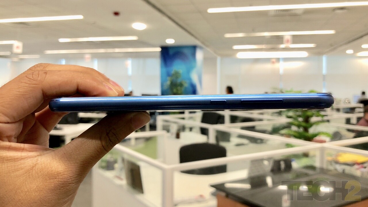 The Honor 9N is also quite slim and grippy. Image: tech2/Shomik Sen Bhattacharjee