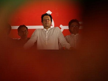 Pakistan Election 2018: Imran Khan not interested in forming alliance with PPP, PML-N even as hung verdict seems likely Pakistan Election 2018: Imran Khan not interested in forming alliance with PPP, PML-N even as hung verdict seems likely