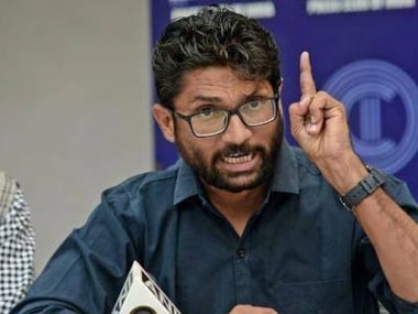 Jignesh Mevani meets Mamata Banerjee, urges her to contest 2019 Lok Sabha polls together to fight BJP