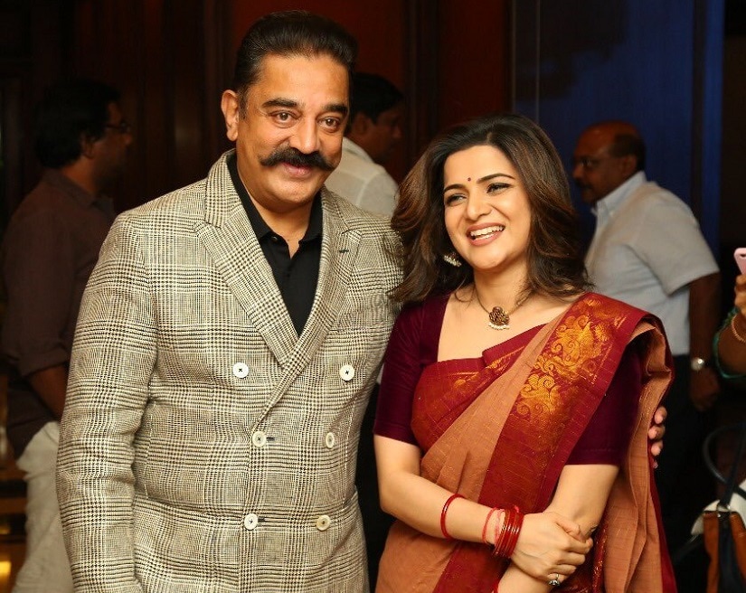 Dhivyadharshini and Kamal Haasan pose during the Twitter summit. Image via Twitter