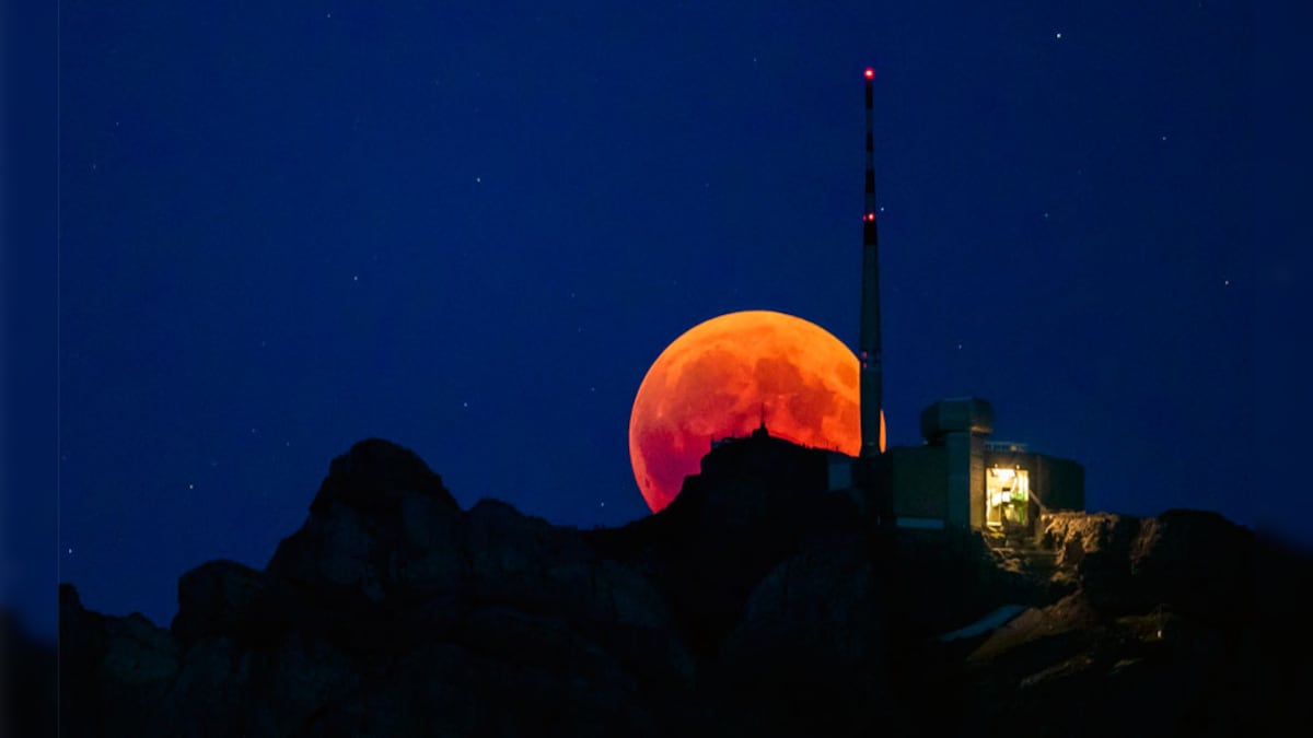 Lunar eclipse 2021: Super blood moon will occur today; when and where to watch it in India