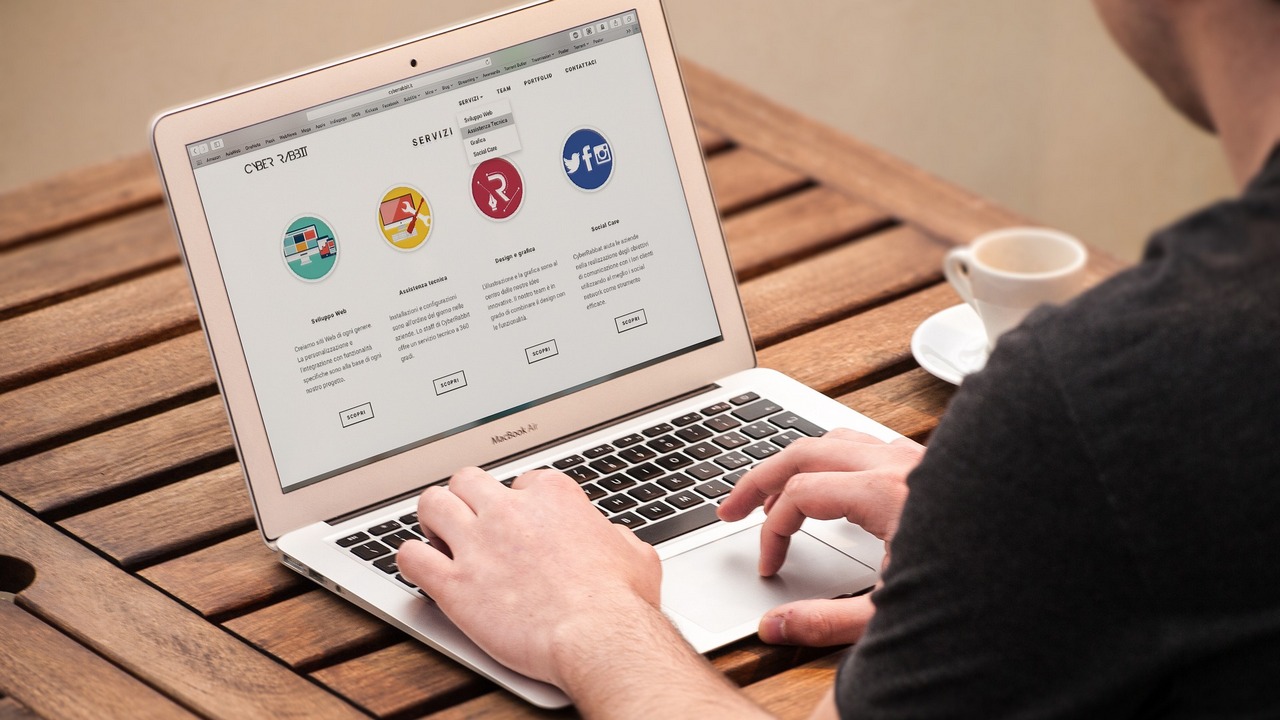 Apple expected to use 8th gen Intel Kaby Lake processors in the 2018 MacBook Air Apple expected to use 8th gen Intel Kaby Lake processors in the 2018 MacBook Air