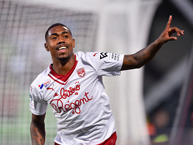 La Liga champions Barcelona beat AS Roma for Bordeaux winger Malcom's signature; sign Brazilian on five-year deal La Liga champions Barcelona beat AS Roma for Bordeaux winger Malcom's signature; sign Brazilian on five-year deal