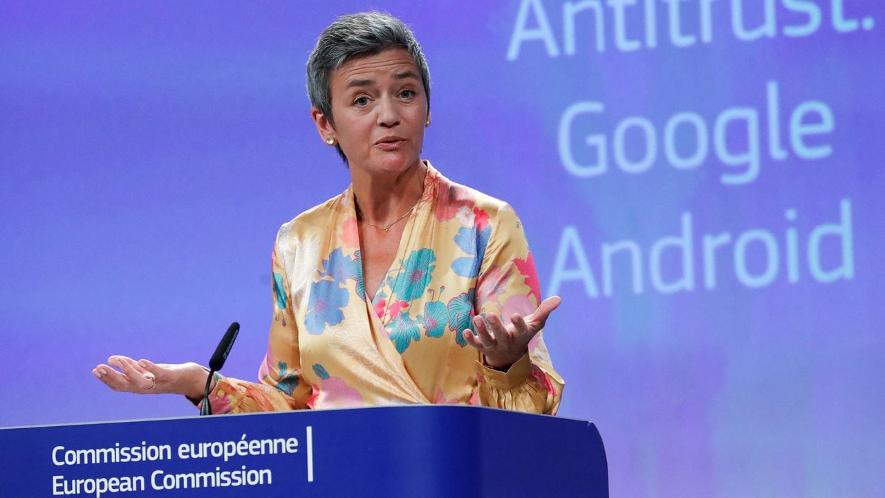 European Competition Commissioner Margrethe Vestager addresses a news conference on Google in Brussels, Belgium, July 18, 2018. REUTERS/Yves Herman - RC11C2BCECD0
