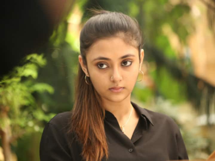 Varma, Tamil remake of Arjun Reddy, to feature debutante Megha Choudhary opposite Dhruv Vikram