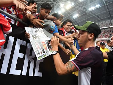 Premier League: Mesut Ozil thanks Arsenal fans for their 'love' following his decision to retire from international football Premier League: Mesut Ozil thanks Arsenal fans for their 'love' following his decision to retire from international football