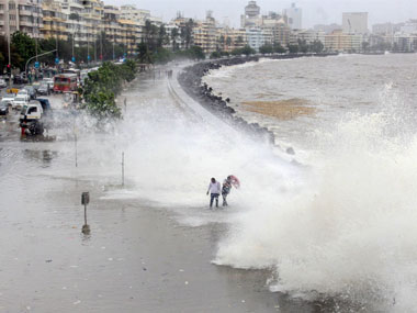 Mumbai rain: Highest tide of season at 4.97 m expected to hit shore today; BMC, BEST on high alert Mumbai rain: Highest tide of season at 4.97 m expected to hit shore today; BMC, BEST on high alert