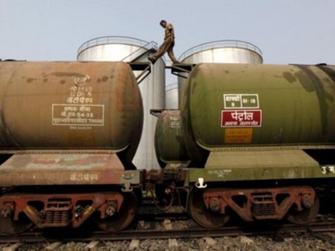 Indian oil tanker suffers explosion off Oman coast; shipping company says three crewmen missing Indian oil tanker suffers explosion off Oman coast; shipping company says three crewmen missing