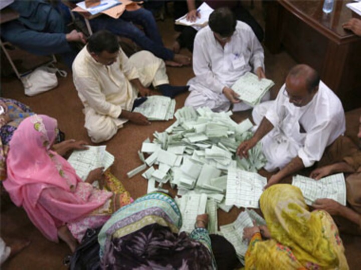 Pakistan poll authorities face hiccups in finalising election results; ECP website shows outcome in 152 out of 270 seats