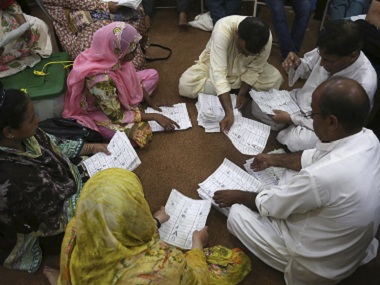 Pakistan Election Results 2018: From rigging booths in rural areas to crackdown on parties in cities, how military aided PTI's rise Pakistan Election Results 2018: From rigging booths in rural areas to crackdown on parties in cities, how military aided PTI's rise
