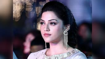 Mehreen Pirzada detained at US airport in wake of Tollywood prostitution racket; actress issues statement