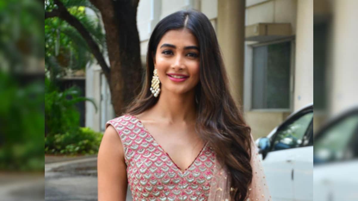 pooja hegde got a chance with allu arjun for the third time