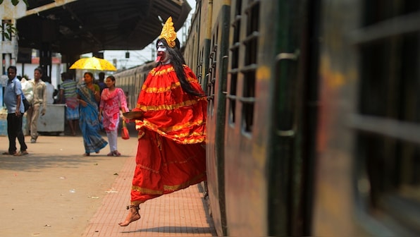 The art of the bahurupi: Bengal's folk cosplayers are vestiges of a fading past