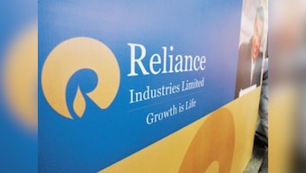 Fitch Ratings raises Reliance Industries outlook to positive on company's zero net-debt announcement