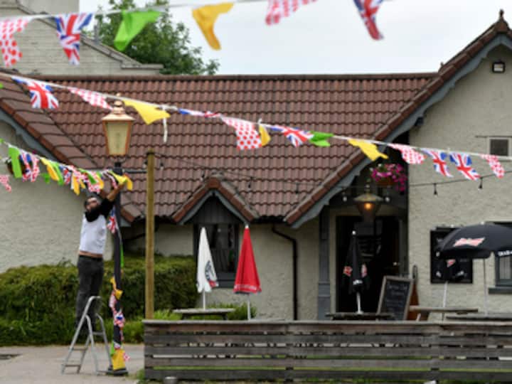 FIFA World Cup 2018: 'It's coming home!' — football's birthplace Sheffield decks up as England dream of title