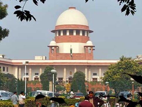 Supreme Court says can't be complete ban on protests at Jantar Mantar; orders Centre to frame guidelines on matter Supreme Court says can't be complete ban on protests at Jantar Mantar; orders Centre to frame guidelines on matter