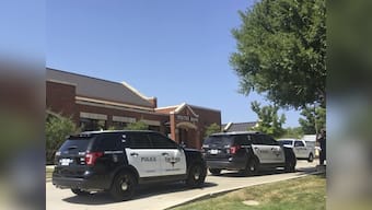 Five killed in Texas in two separate shootings; police suspect incidents may be related