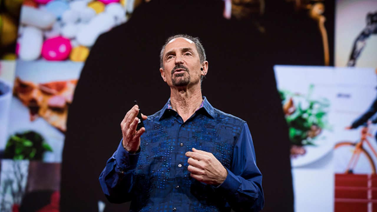 Tom Gruber speaks at TED. Image: tomgruber.org