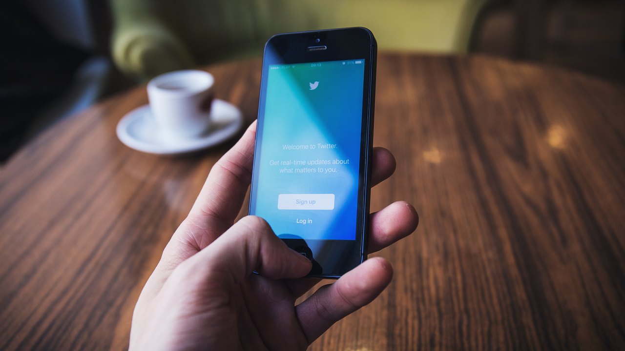 Twitter selects academics to measure the 'health' of public conversation Twitter selects academics to measure the 'health' of public conversation