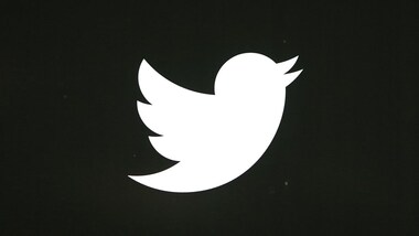 Twitter earned $86 million in latest quarter, revenue grew 28 percent