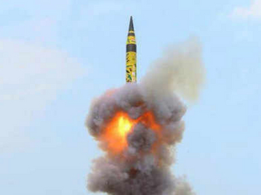 Agni-V to be inducted soon; intercontinental ballistic missile has a range of 5,000 km, can reach China Agni-V to be inducted soon; intercontinental ballistic missile has a range of 5,000 km, can reach China