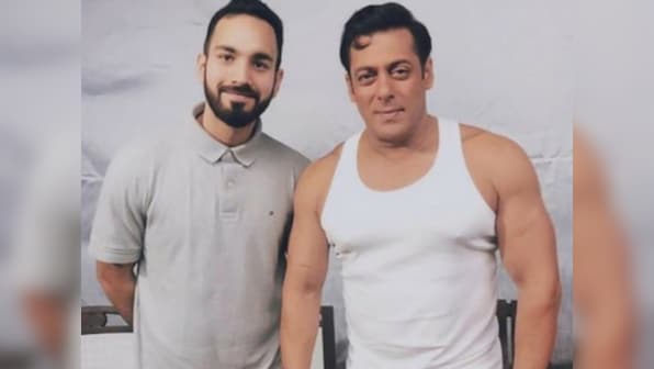 Salman Khan’s new Bharat look leaked, actor resembles yesteryear star with a curl and white vest