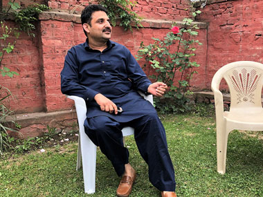 When even PM approves of merit, Jammu and Kashmir deserves more than a two-dynasty rule, says PDP rebel leader Yasir Reshi When even PM approves of merit, Jammu and Kashmir deserves more than a two-dynasty rule, says PDP rebel leader Yasir Reshi