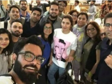 Pakistan Elections 2018: Online petition started to boycott Hum TV, Pakistani celebrities who didn't vote because of award Pakistan Elections 2018: Online petition started to boycott Hum TV, Pakistani celebrities who didn't vote because of award