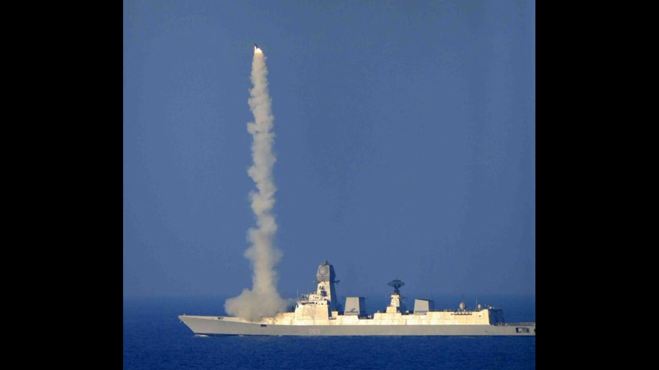 India successfully test fires all-weather BrahMos missile off Odisha's coast India successfully test fires all-weather BrahMos missile off Odisha's coast