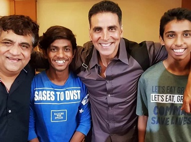 Marathi film Chumbak, featuring lyricist Swanand Kirkire, to premiere at Indian Film Festival of Melbourne Marathi film Chumbak, featuring lyricist Swanand Kirkire, to premiere at Indian Film Festival of Melbourne