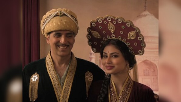 Watch: Gold song 'Naino Ne Baandhi' revolves around Akshay Kumar, Mouni Roy's on-screen romance