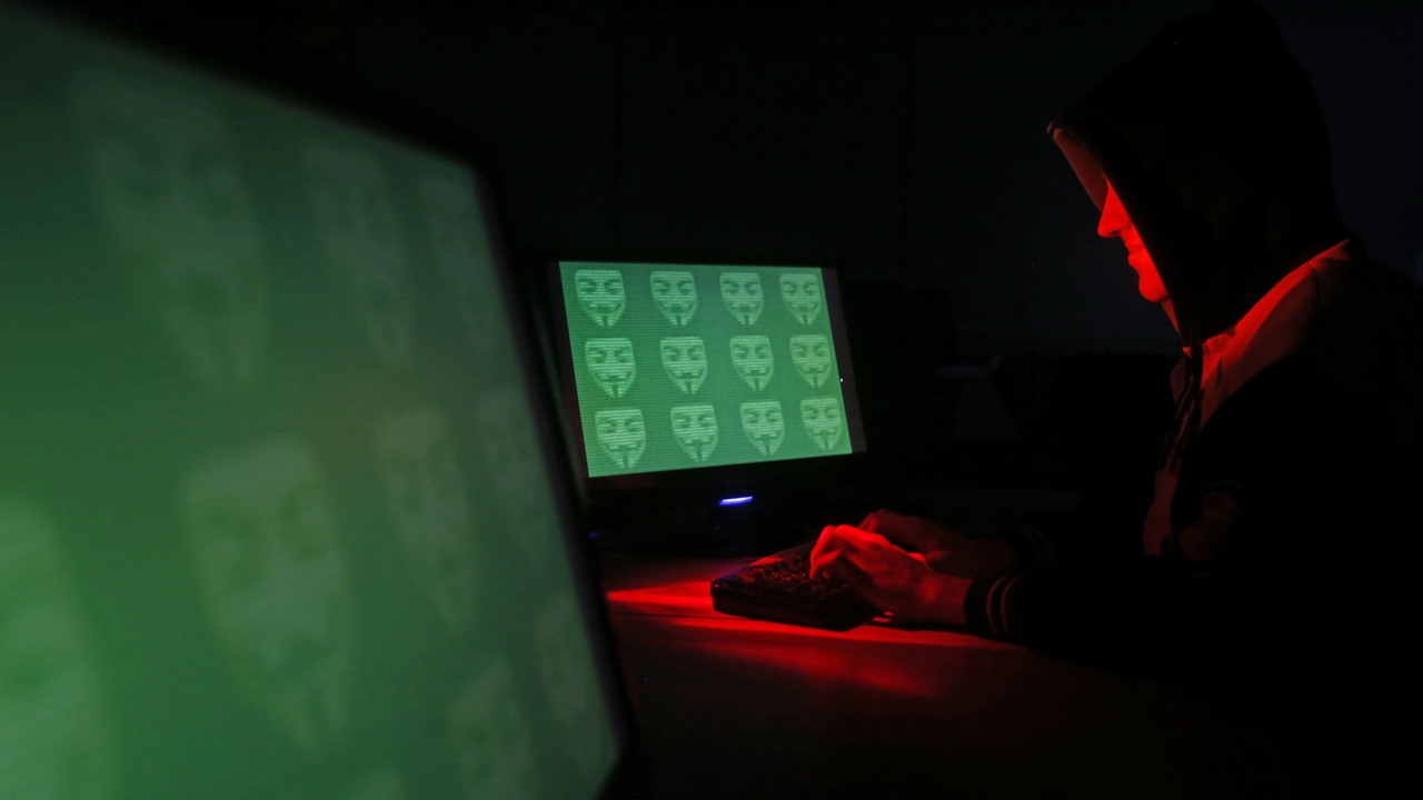 US indicts two Chinese hackers for targeting companies in a dozen countries US indicts two Chinese hackers for targeting companies in a dozen countries