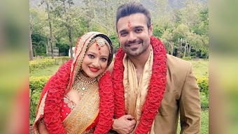 Mithun Chakraborty's son Mahaakshay, out on anticipatory bail, marries actress Madalsa Sharma