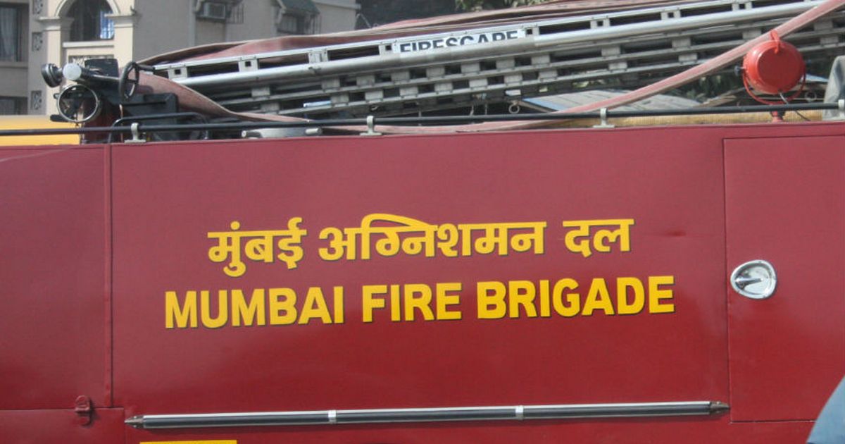 Bakery, two shops gutted in major blaze in Mumbai's Kurla; no one injured Bakery, two shops gutted in major blaze in Mumbai's Kurla; no one injured