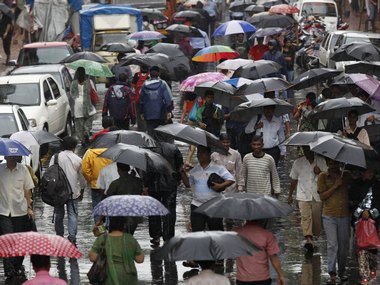 IMD predicts heavy rainfall in Sub-Himalayan West Bengal, Northeastern states; downpour expected in J&K, Himachal Pradesh IMD predicts heavy rainfall in Sub-Himalayan West Bengal, Northeastern states; downpour expected in J&K, Himachal Pradesh