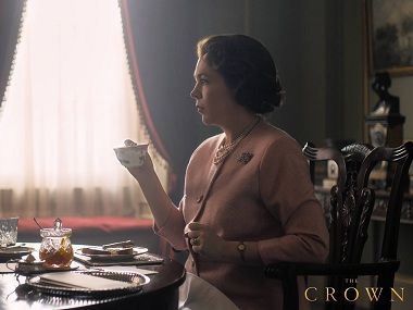 Netflix releases first look of The Crown Season 3 with Olivia Colman as Queen Elizabeth II Netflix releases first look of The Crown Season 3 with Olivia Colman as Queen Elizabeth II