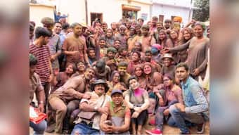 Vishal Bhardwaj's Pataakha, starring Sanya Malhotra and Radhika Madan, wraps up shoot in Mount Abu