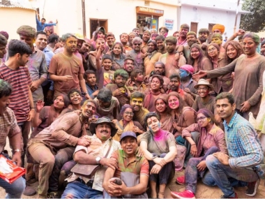 Vishal Bhardwaj's Pataakha, starring Sanya Malhotra and Radhika Madan, wraps up shoot in Mount Abu Vishal Bhardwaj's Pataakha, starring Sanya Malhotra and Radhika Madan, wraps up shoot in Mount Abu